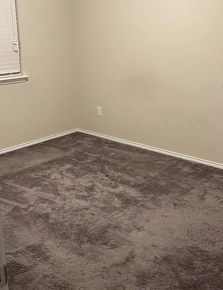 605 Dyann Dr — Photo 1