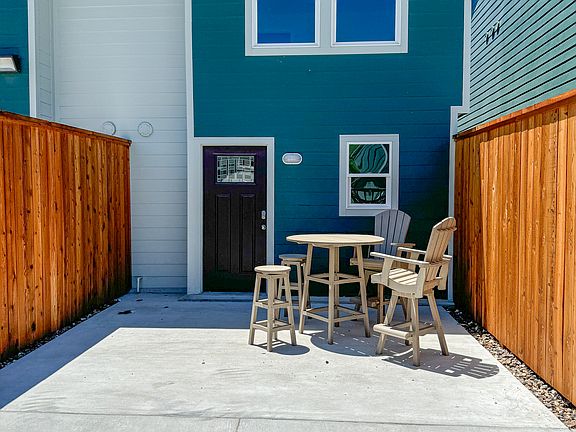2nd image of 1806 Highway 35 N APT A2