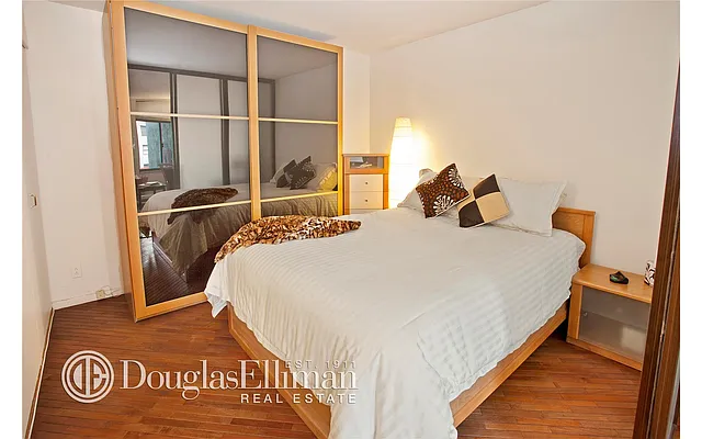Rented by Douglas Elliman | media 22