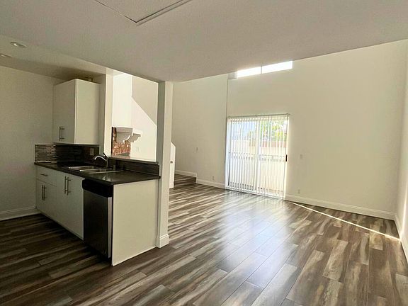 4th image of 3632 Dunn Dr #11383010