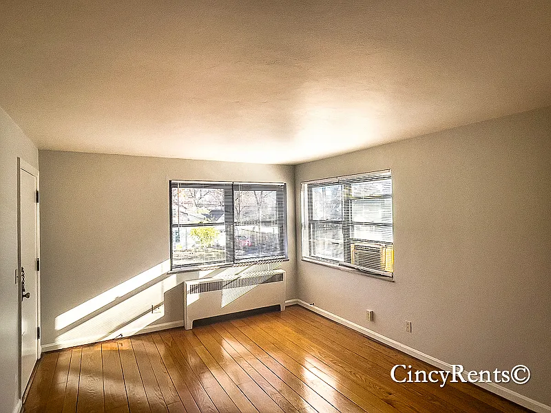 1 bed, 700 sqft, $1,200 — Photo 4