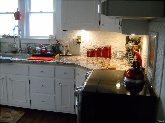 5th image of 200 Seventh North St