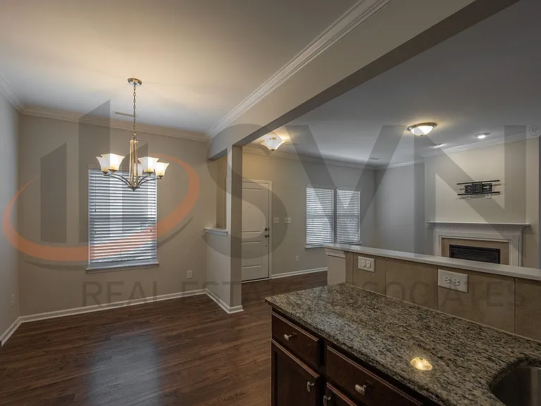 215 Hamlet Pl — Photo 7