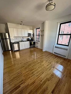 1st image of 45 Tehama St APT 2A