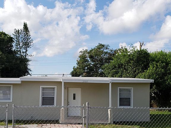 5th image of 2505 NW 161st St