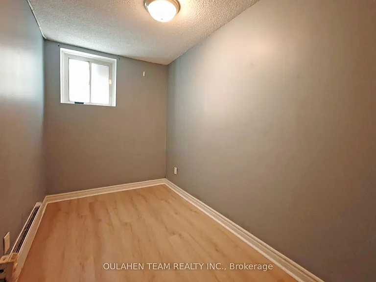 38 Finch Ave W — Photo 20
