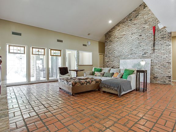 5th image of 9315 Trail Hill Dr