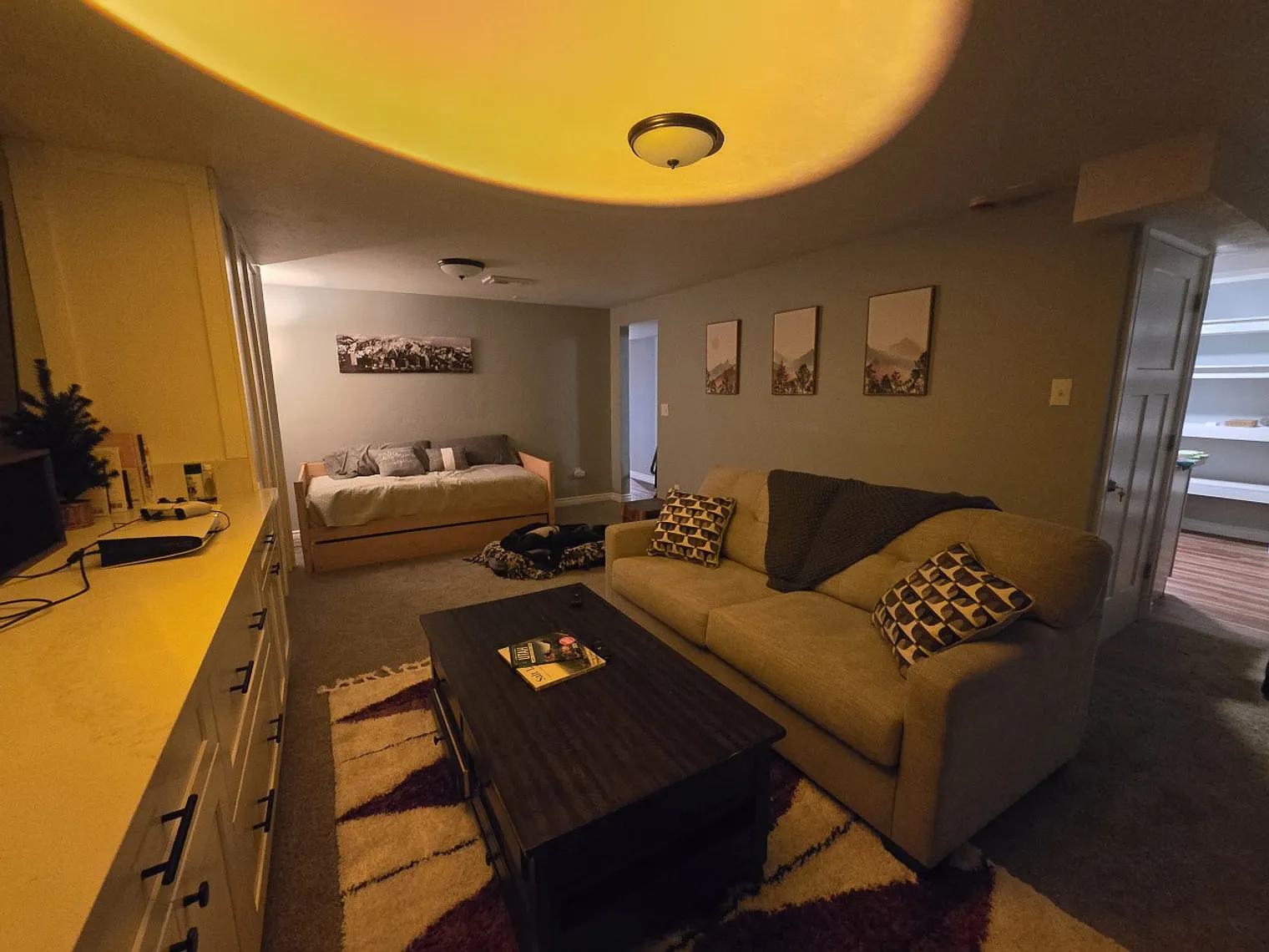 1 bed, 1.0 bath, $4,092 — Photo 3