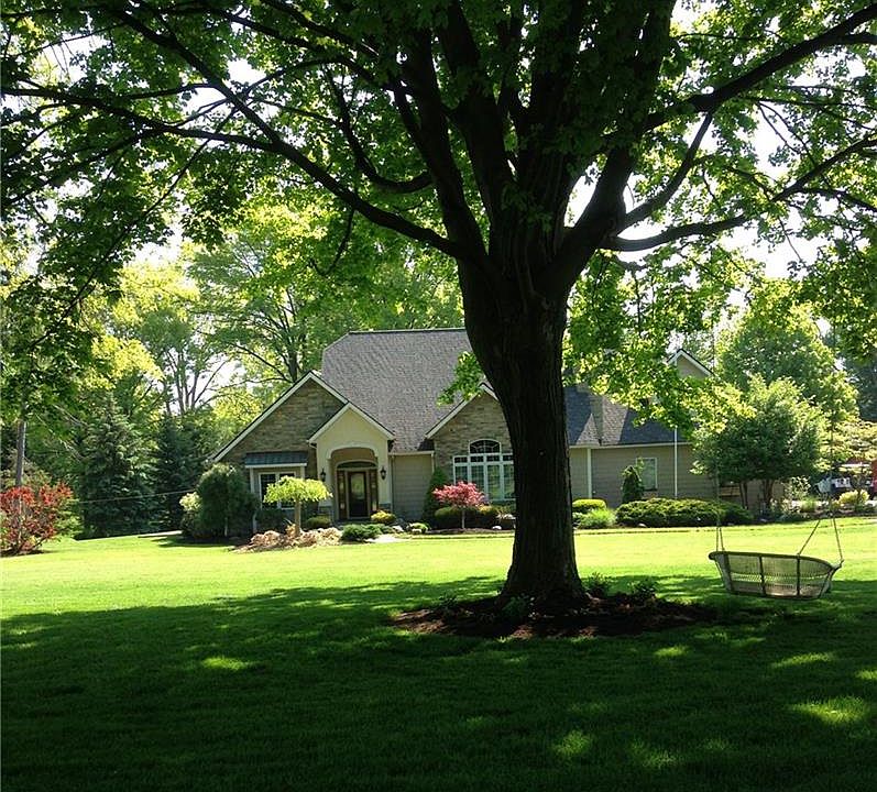 1st image of 24502 Westwood Rd