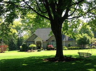 24502 Westwood Rd, Westlake, OH