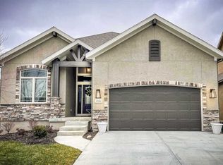 22285 W 121st St, Olathe, KS 66061