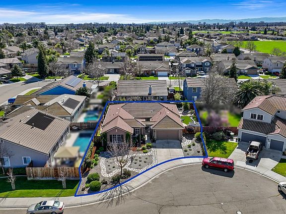 3rd image of 1734 Natalie Ct