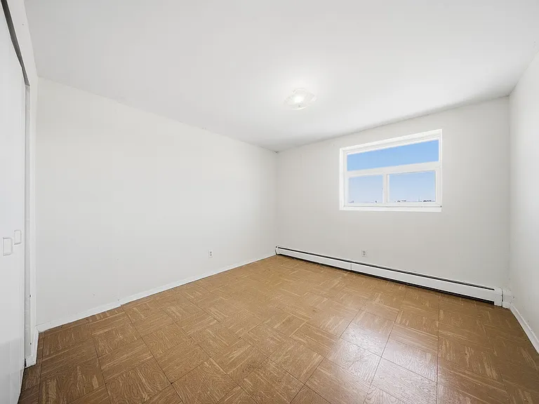 33 Dawson Rd — Photo 6