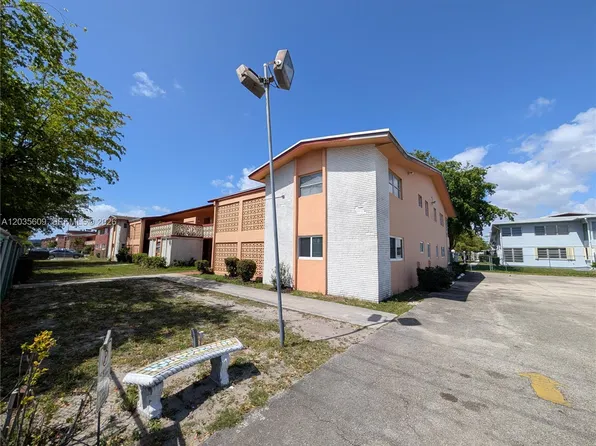 19080 NE 3rd Ct APT 311, Miami, FL 33179