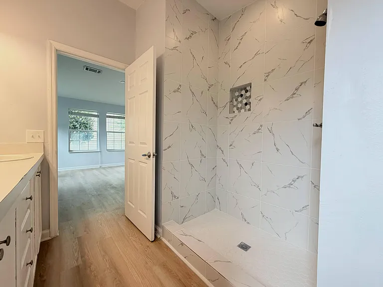 5289 Stacy St #5 — Photo 4