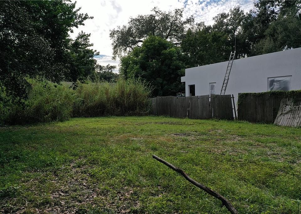1st image of 1215 E 25th Ave