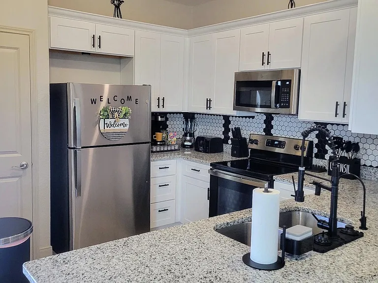7544 Magnolia Vlg #101 — Photo 33