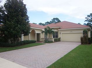 146 Via Catalunha, Jupiter, FL 33458