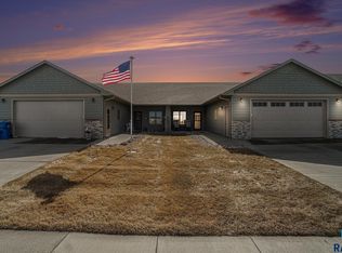 3913 E 68th St, Sioux Falls, SD 57108