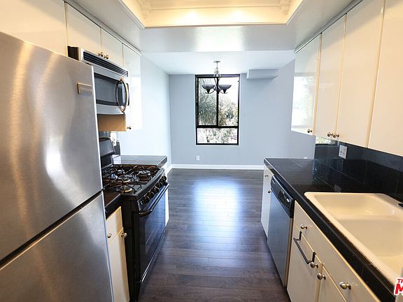 4th image of 5670 W Olympic Blvd #Penthouse 03