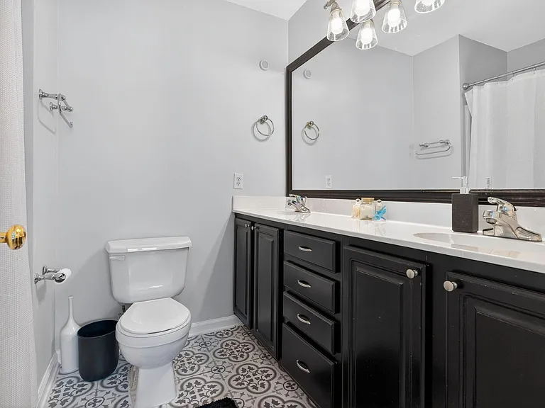 7020 Jeffreys Creek Ln — Photo 12