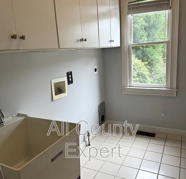 871 Lenox Ct NE — Photo 23
