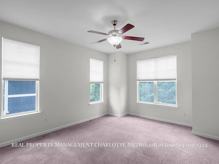 1630 Walnut View Dr — Photo 30