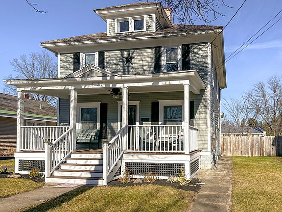 2nd image of 25 Knight St