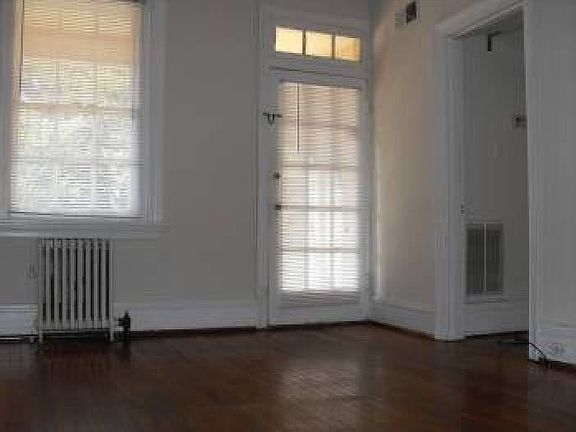 5th image of 3107 Monument Ave APT 16