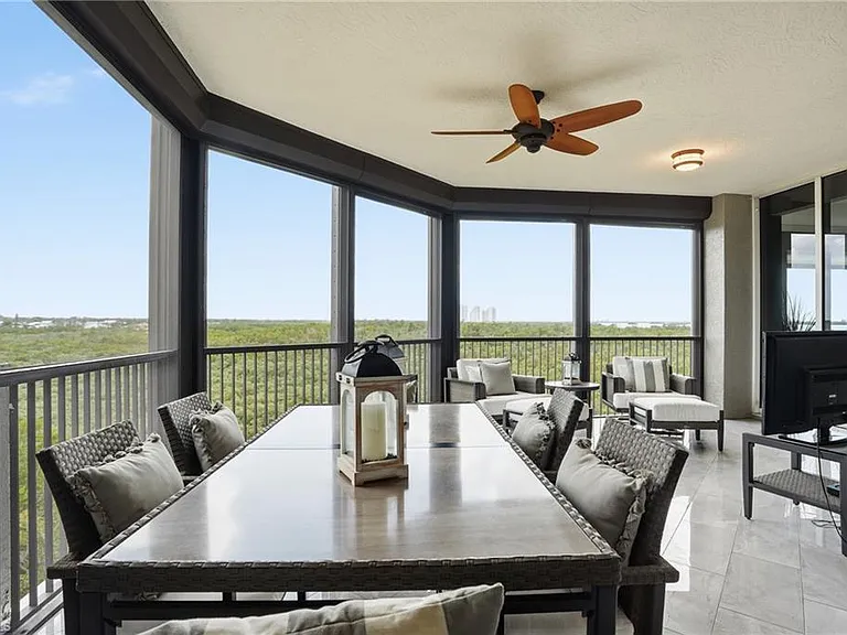 5051 Pelican Colony Blvd #301 — Photo 41