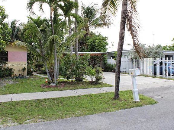 3rd image of 3650 SW 39th Ave