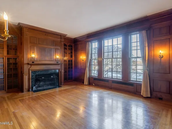 200 Old Stockbridge Rd #V4, Stockbridge, MA 01262