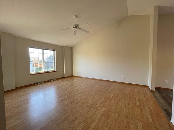 2nd image of 1330 Glacier Hill Dr