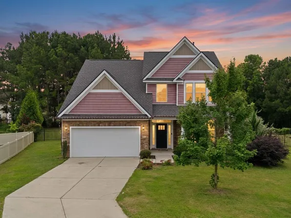 1404 Sage Tree Dr, Zebulon, NC 27597