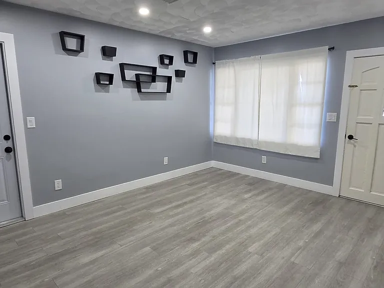 5115 Eldorado Dr — Photo 7