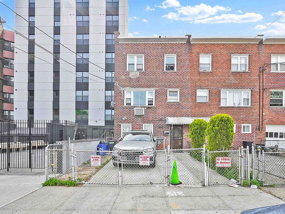 1st image of 2723 Colden Ave #1-2