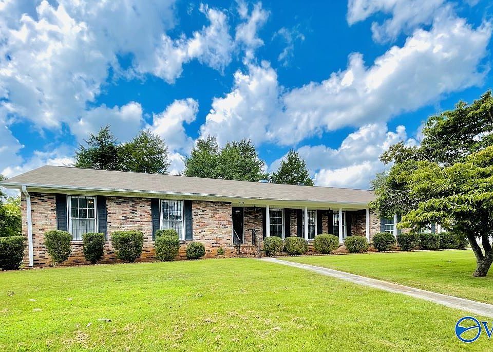 1st image of 4926 Lumary Dr NW