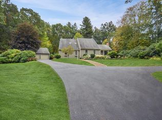 118 Armsby Rd, Sutton, MA 01590