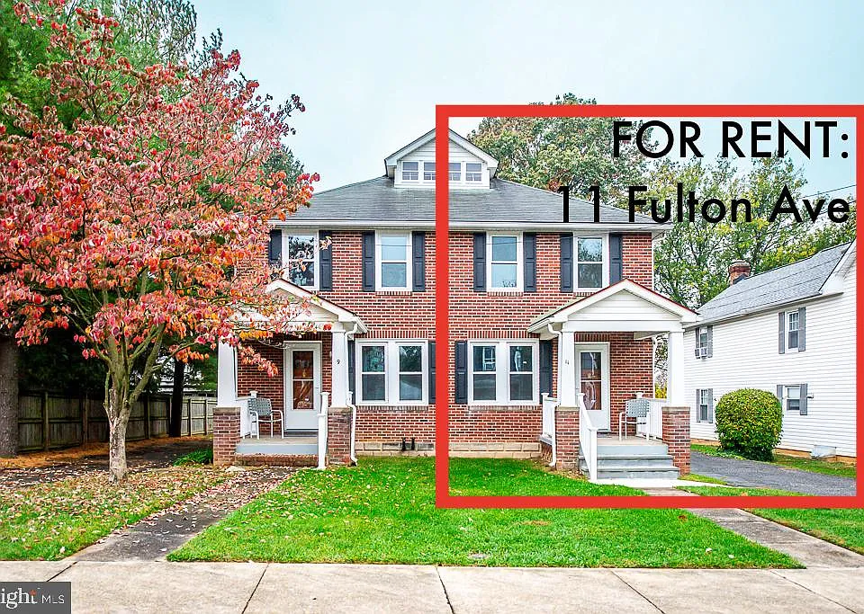 11 Fulton St