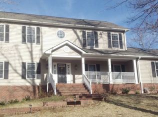 724 Camelia Dr, Daleville, VA 24083