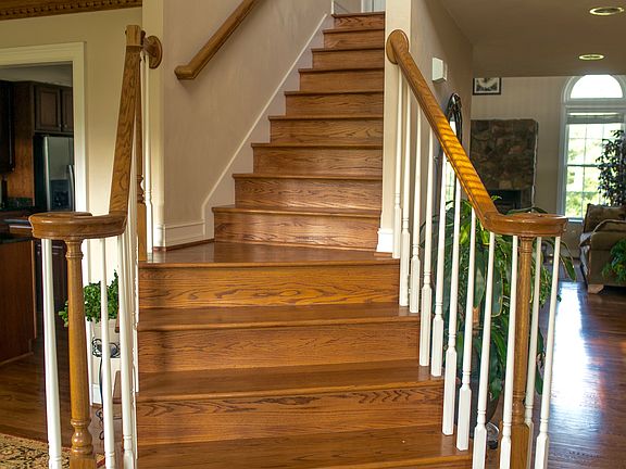 5th image of 225 Cobble Ln