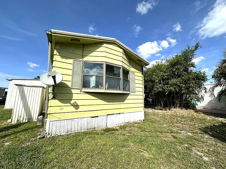 280 Flame Ln — Photo 23