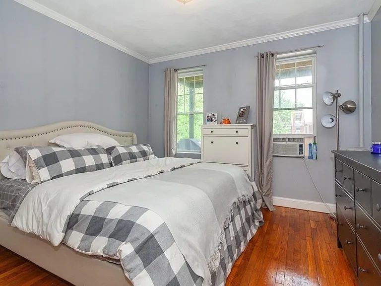 1746 Commonwealth Ave #4 — Photo 2