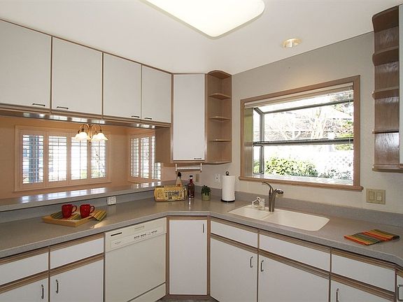5th image of 13130 130th Ln NE