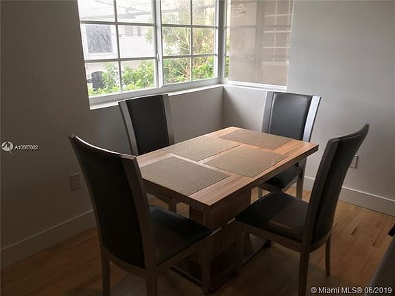 4th image of 600 15th St APT 9