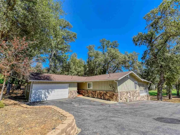 19155 Ferretti Rd, Groveland, CA 95321