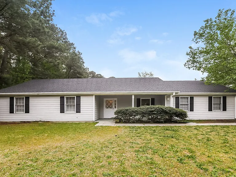 3568 Fernbrook Dr SW — Photo 1
