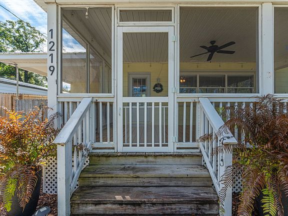 5th image of 1219 Bayshore Dr