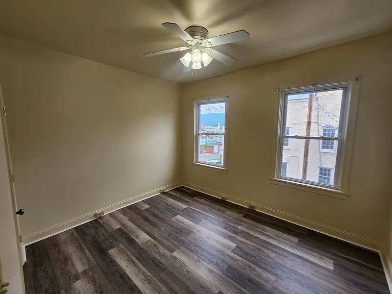216 Decatur St #3 — Photo 6