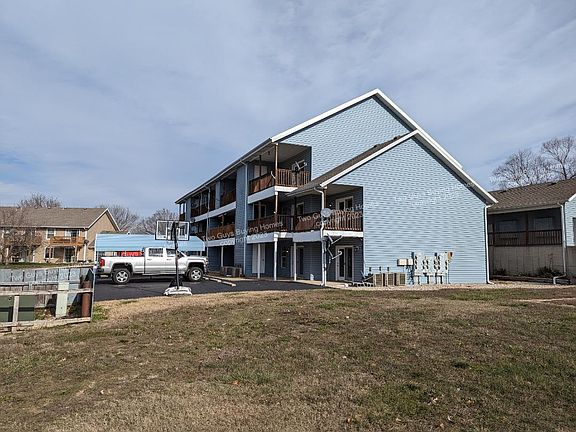 2nd image of 80 Kimberling Shores Ln